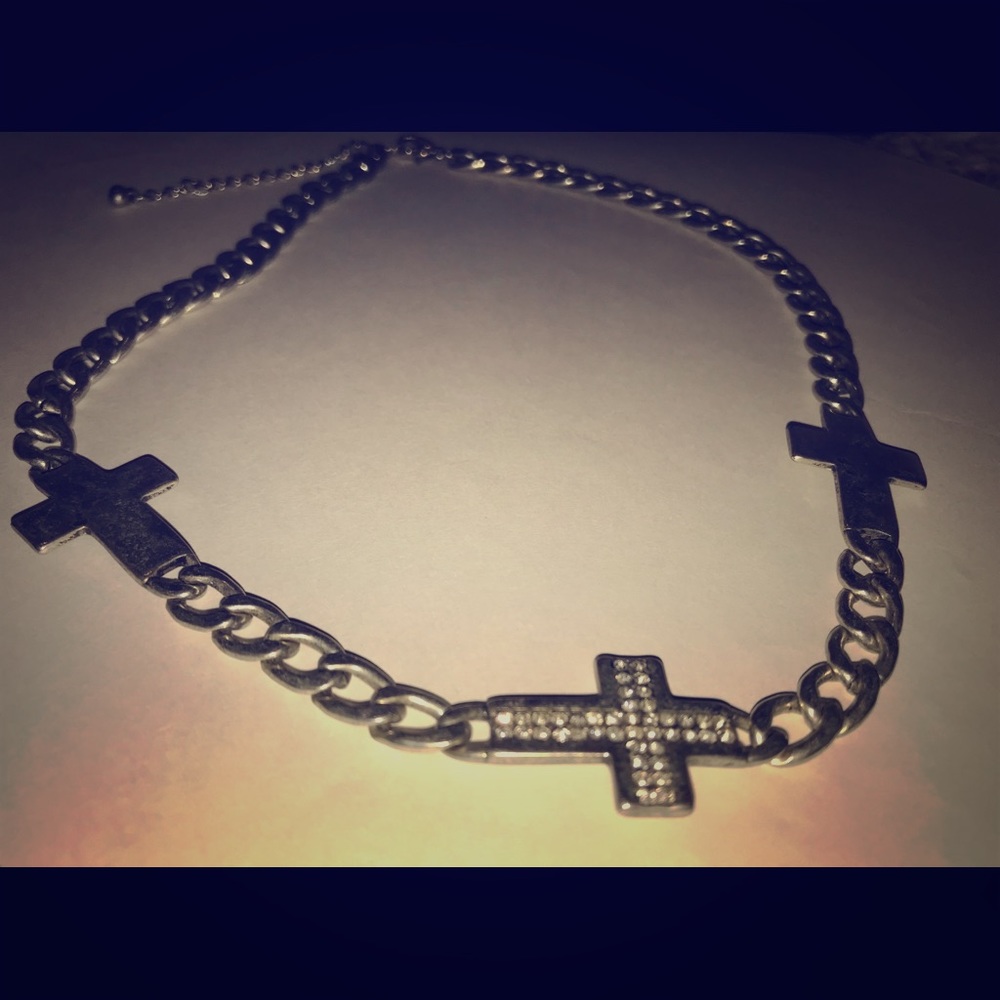 3 Cross necklace silver tone